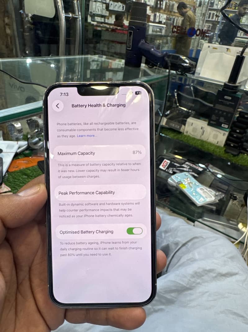 Apple iPhone 13 Pro 3