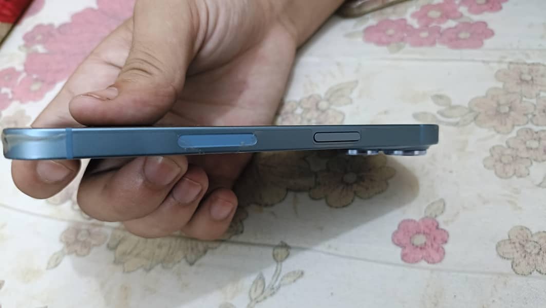 Apple iPhone 14 5
