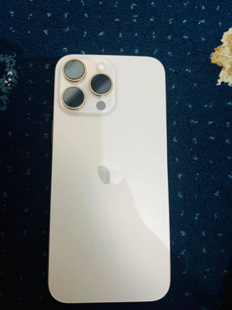 Apple iPhone 16 Pro Max 0