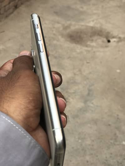 Apple iPhone 11 Pro