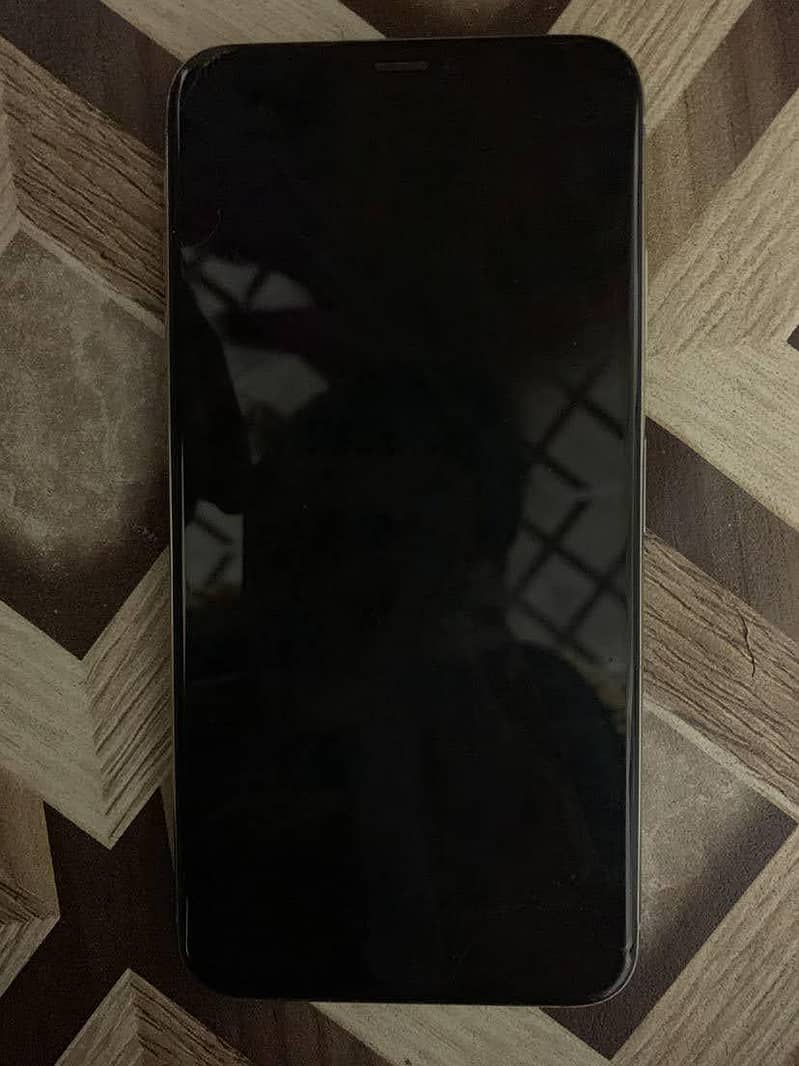 Apple iPhone XS Max 0