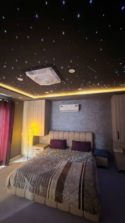 ONE BED FULLY FURNISHED STAR LIGHT APARTMENT FOR SALE AT INVESTOR RATE IN BAHRIA TOWN