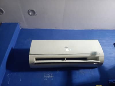 1 TON HAIER DC INVERTER