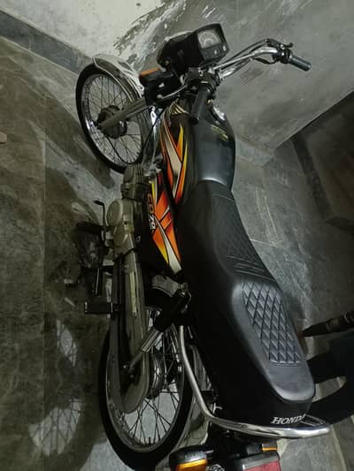 I'm selling bike Honda CD 70