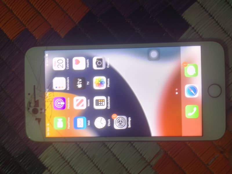 Apple iPhone 7 Plus 2