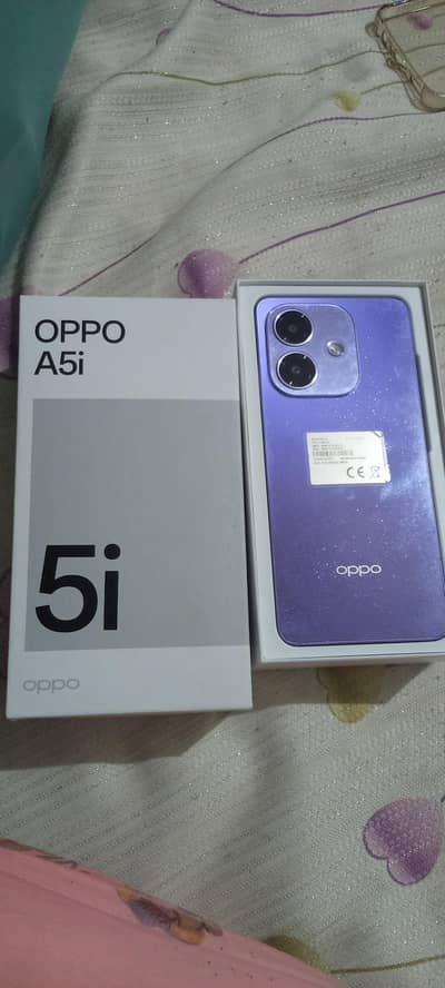 OPPO a5i with box charger