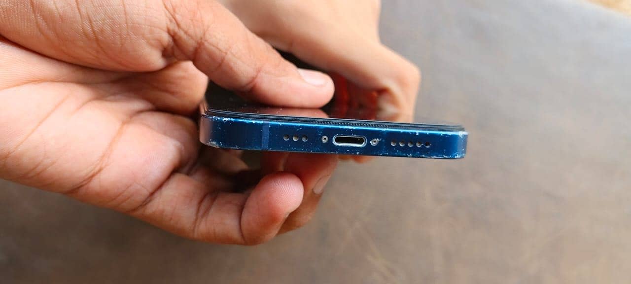 Apple iPhone 12 2