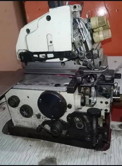 Overlock Machine 3-Thread with Energy Saving Servo Motor & Table Set