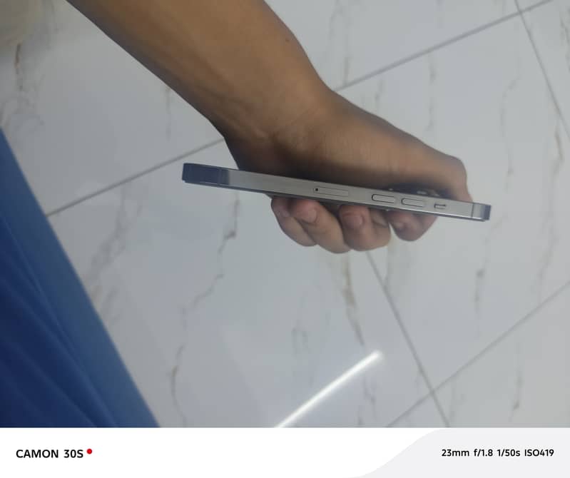 Apple iPhone 13 Pro 4