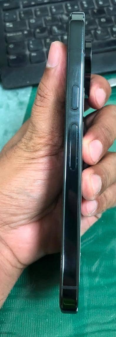 Google Pixel 9 Pro 4