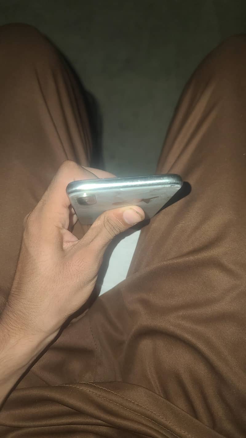 Apple iPhone X 1