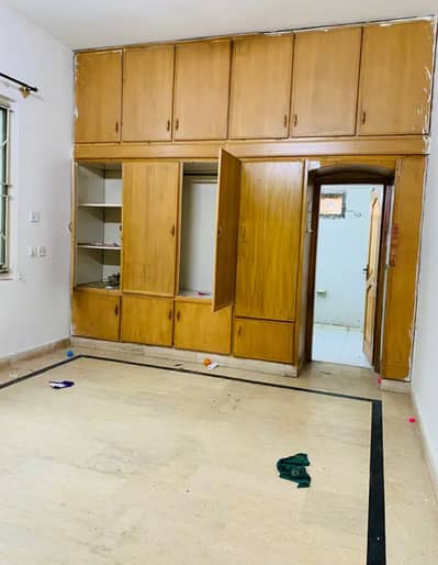 3 Bed Upper Portion for rent
