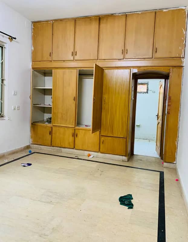 3 Bed Upper Portion for rent 0