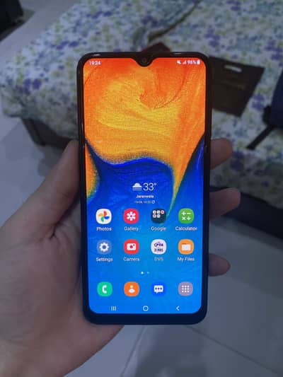 Samsung Mobile A20