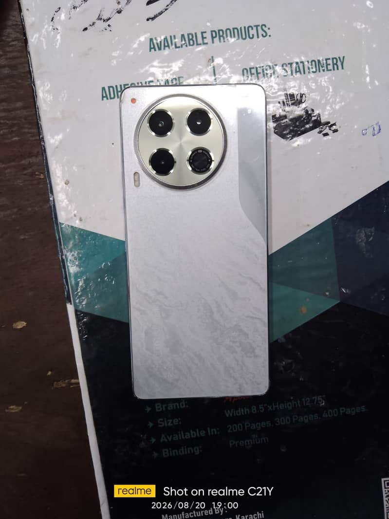 Tecno Camon 30 1