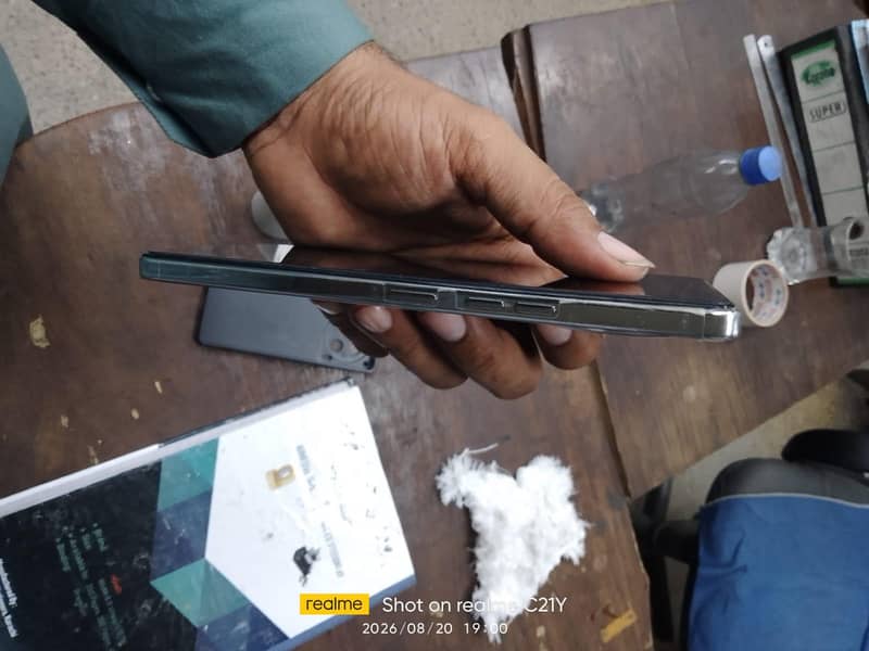 Tecno Camon 30 2