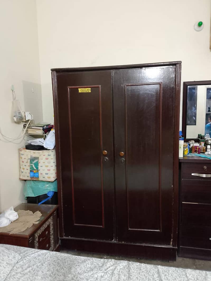two door wardrobe 0