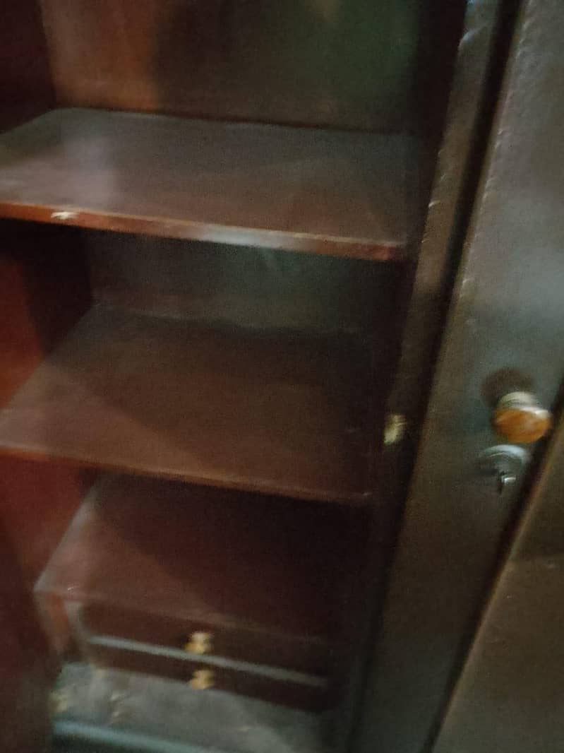 two door wardrobe 3