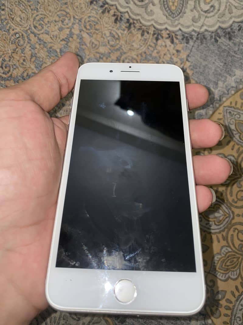 Apple iPhone 8 Plus 0