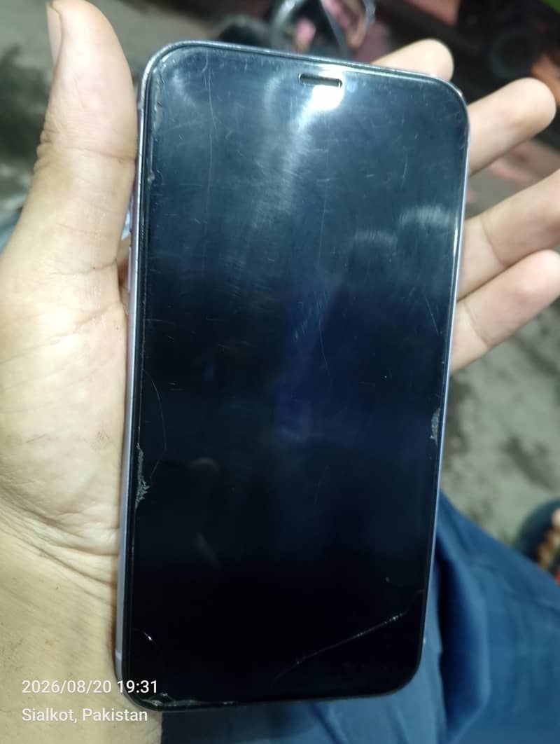 Apple iPhone 11 2
