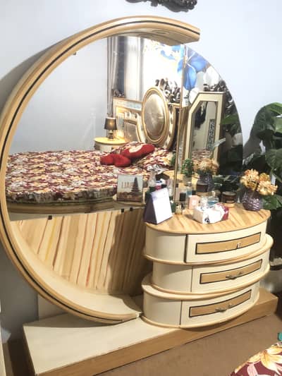 Complete Furniture Set Full Size - Good Condition