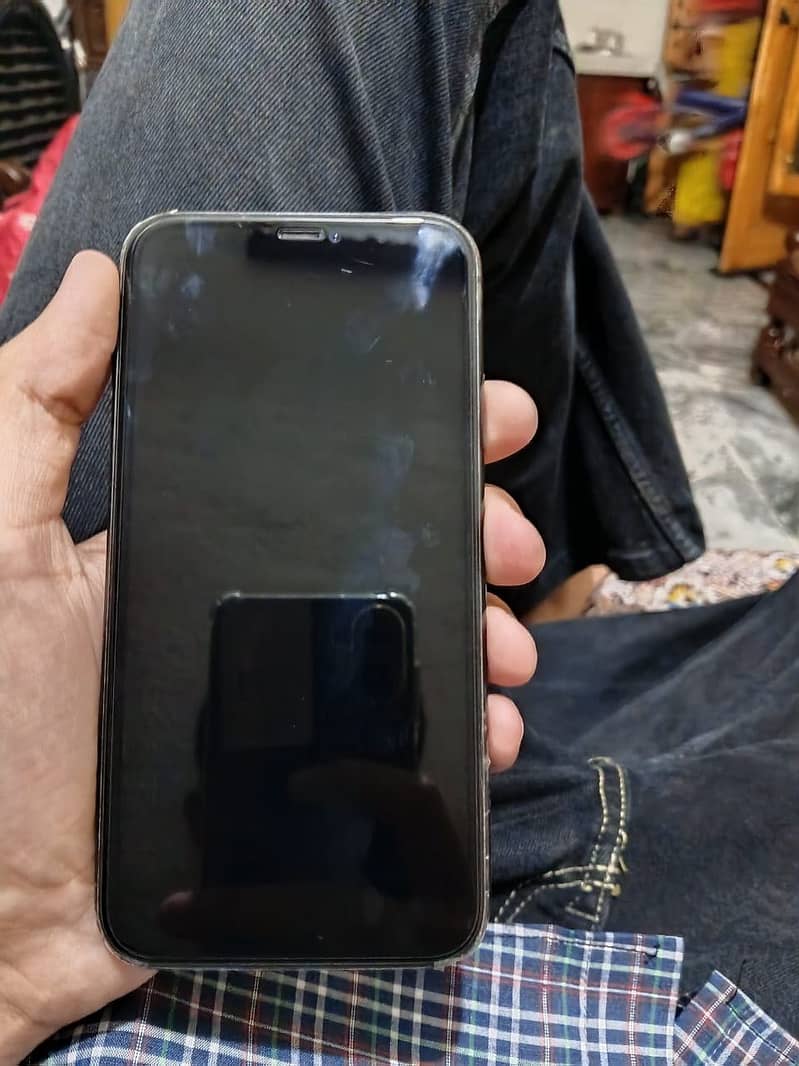 Apple iPhone 11 2