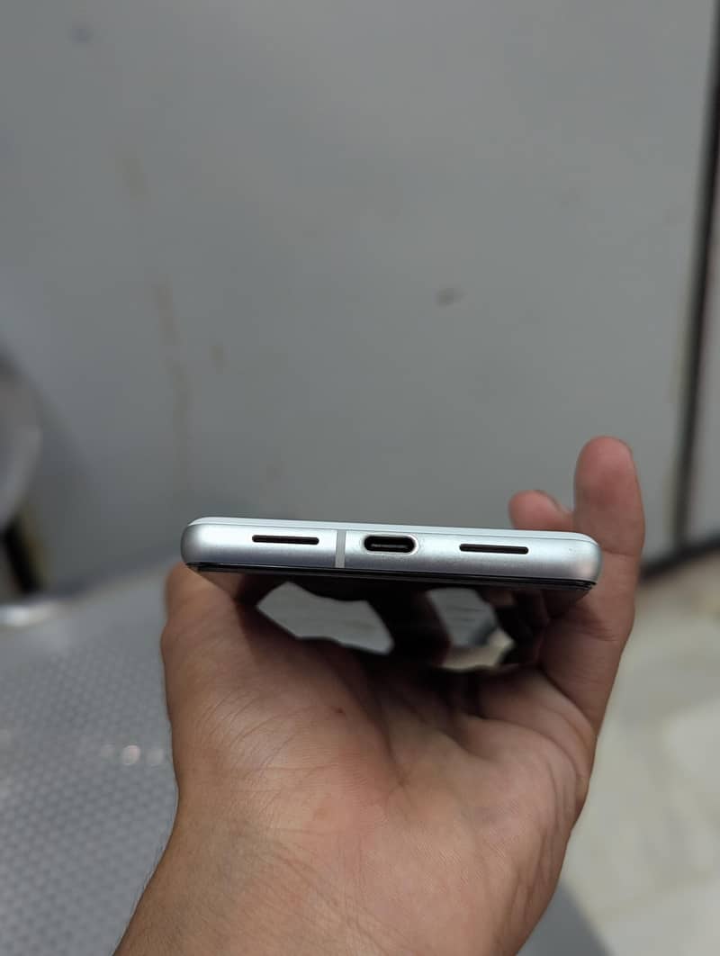 Google Pixel 7 3