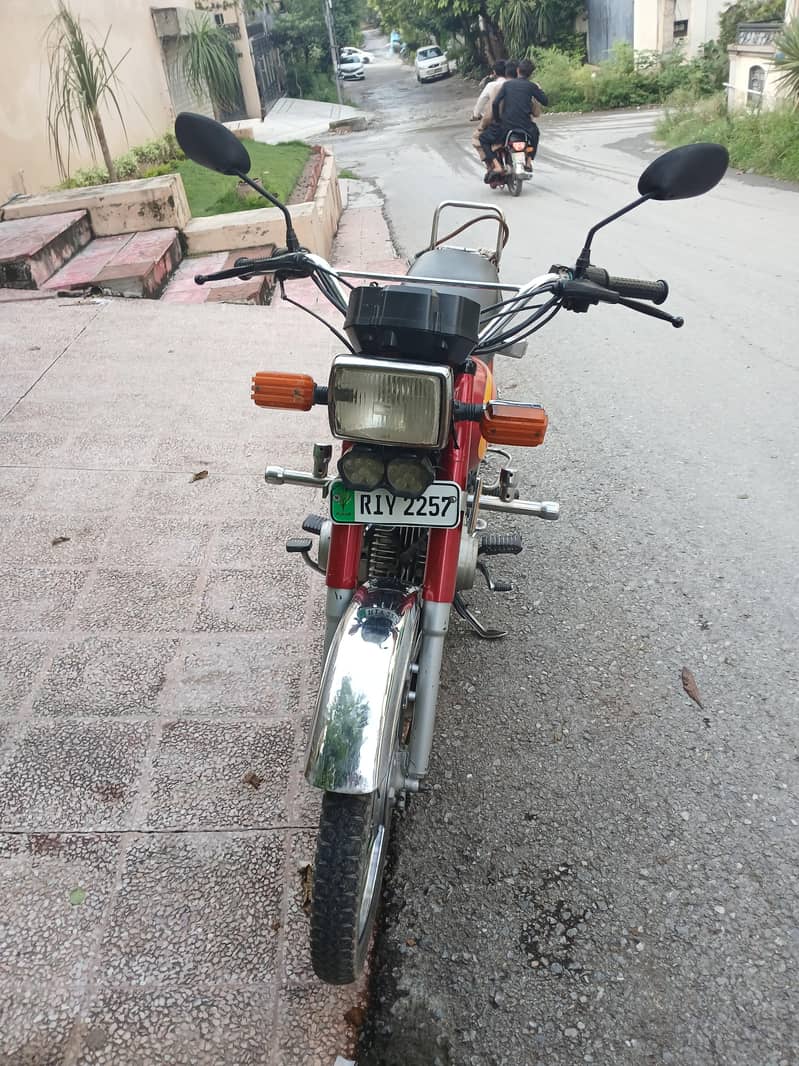 Yamaha Execllence 4