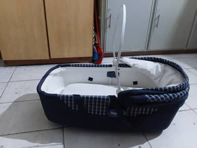 Baby bassinet bed in very good condition