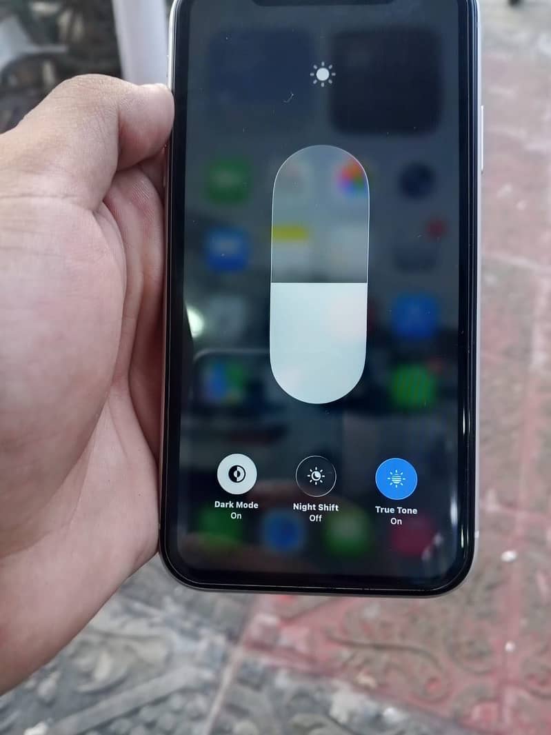 Apple iPhone 11 3