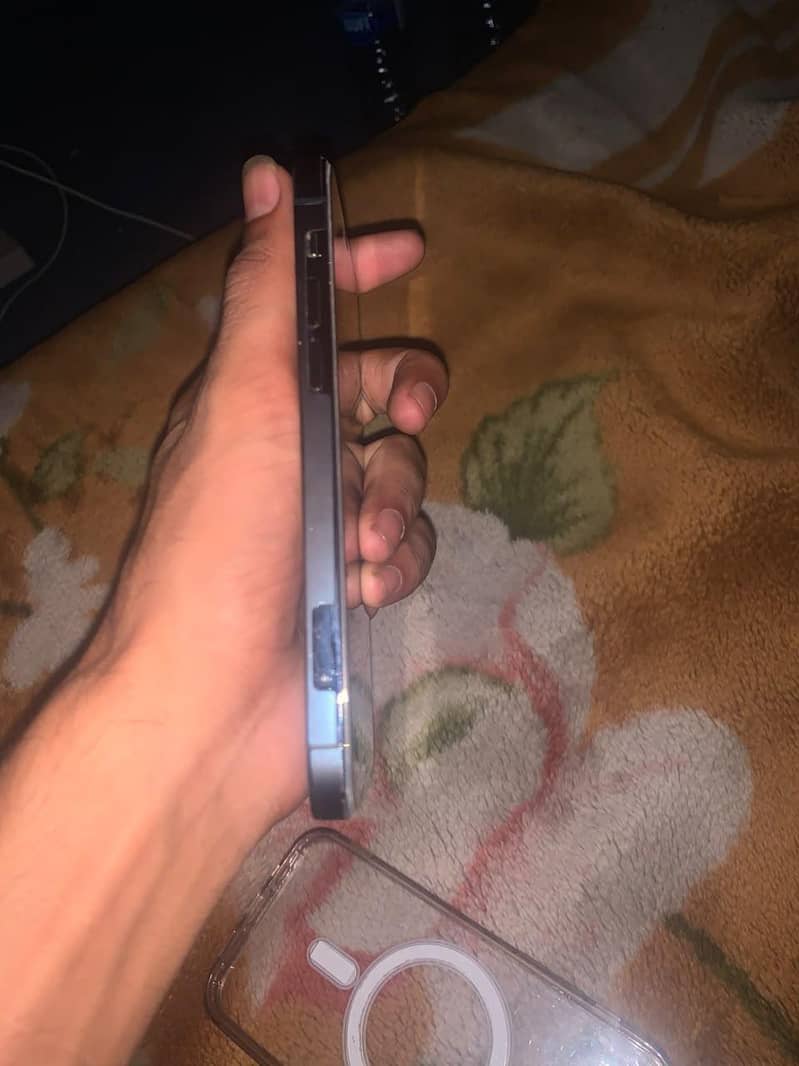 Apple iPhone 12 Pro 2