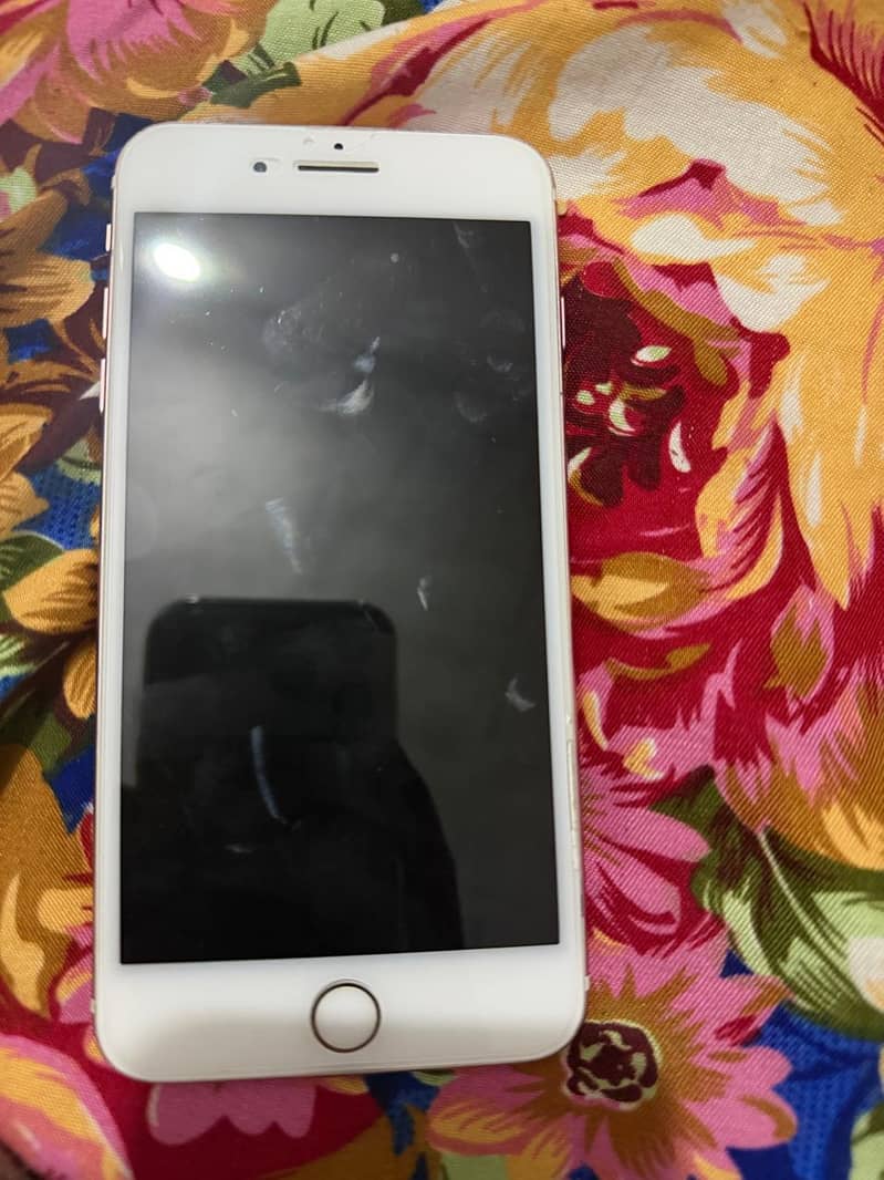 Apple iPhone 7 Plus 1