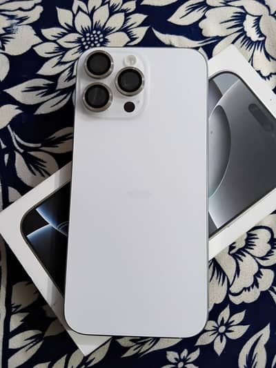 Apple iPhone 16 Pro Max