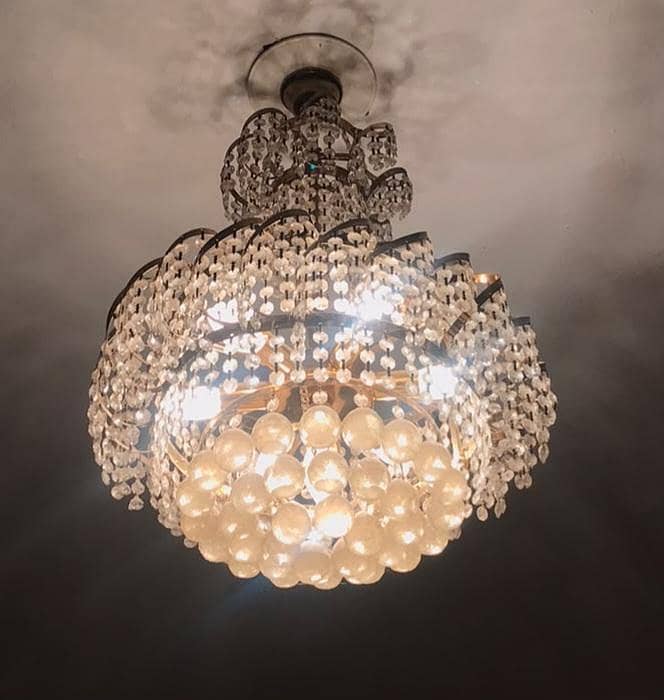 Chandelier 0