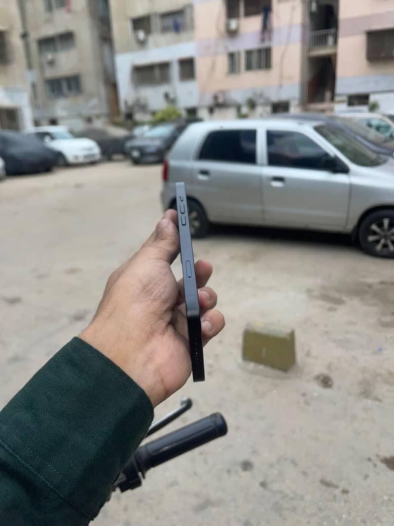 Iphone 13 2
