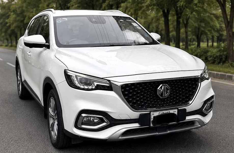 MG HS 2022 0