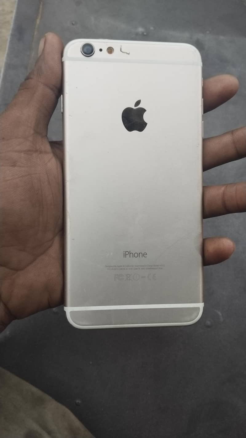 Apple iPhone 6 Plus 3