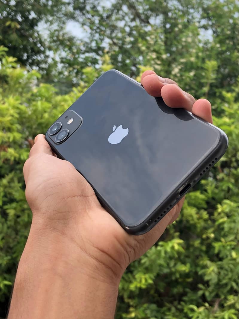 Apple iPhone 11 8