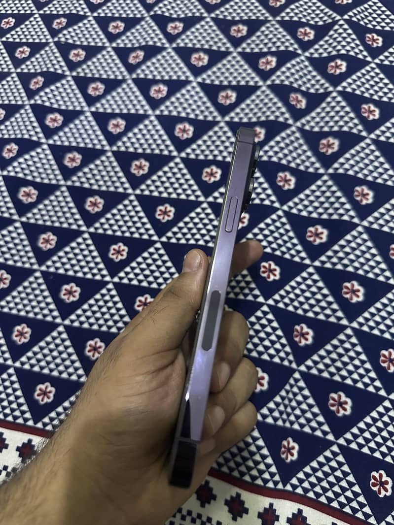Apple iPhone 14 Pro Max 2