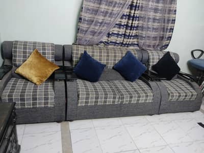 7 seater sofa set with center table free
