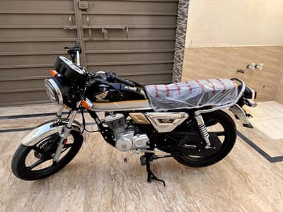 Honda 150 black