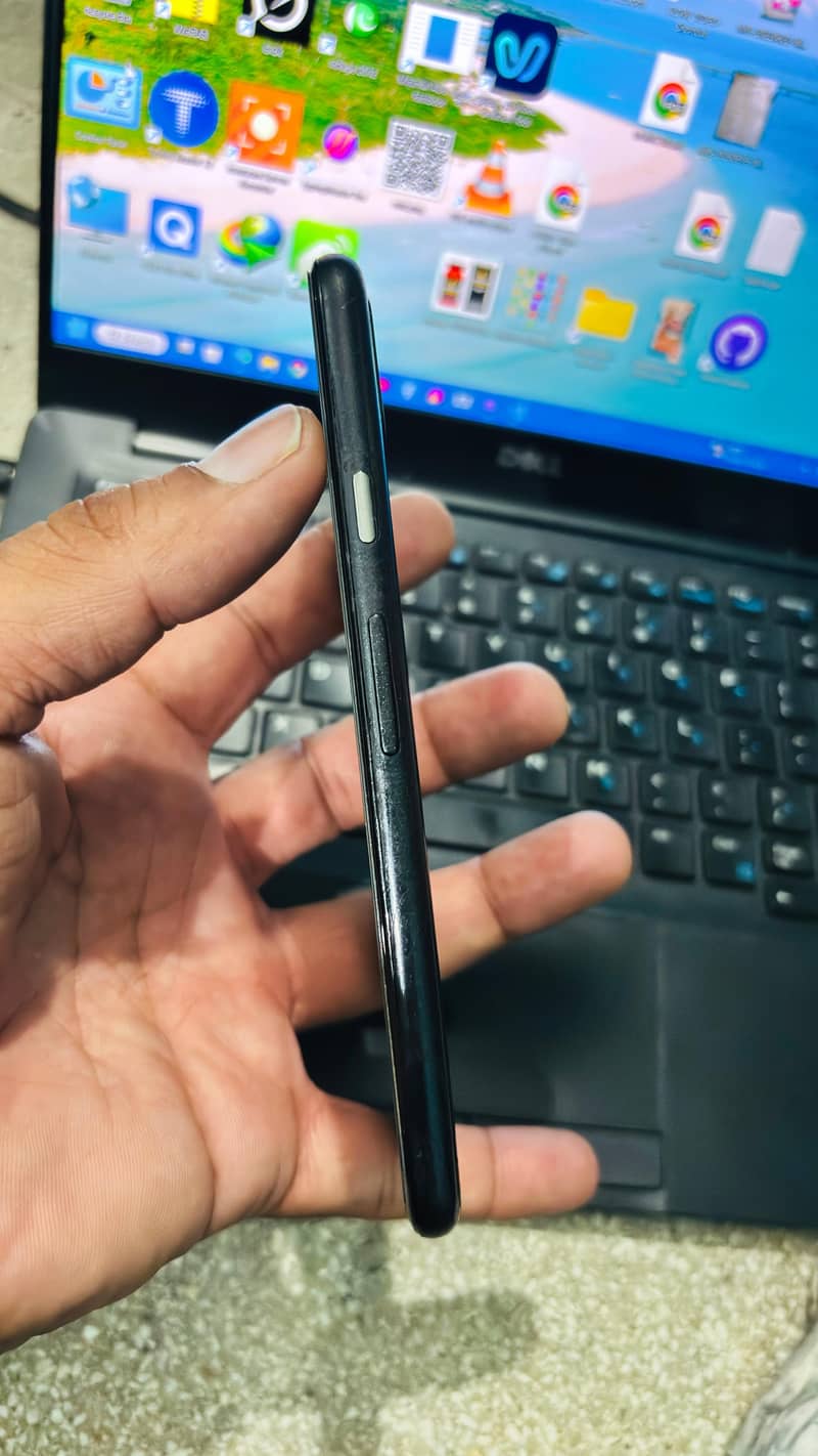 Google Pixel 5 9
