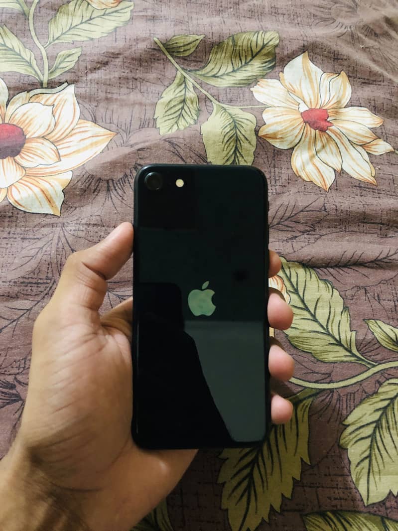 Apple iPhone SE 3rd gen 2