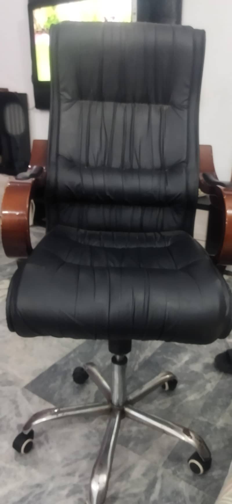 executive chair 0