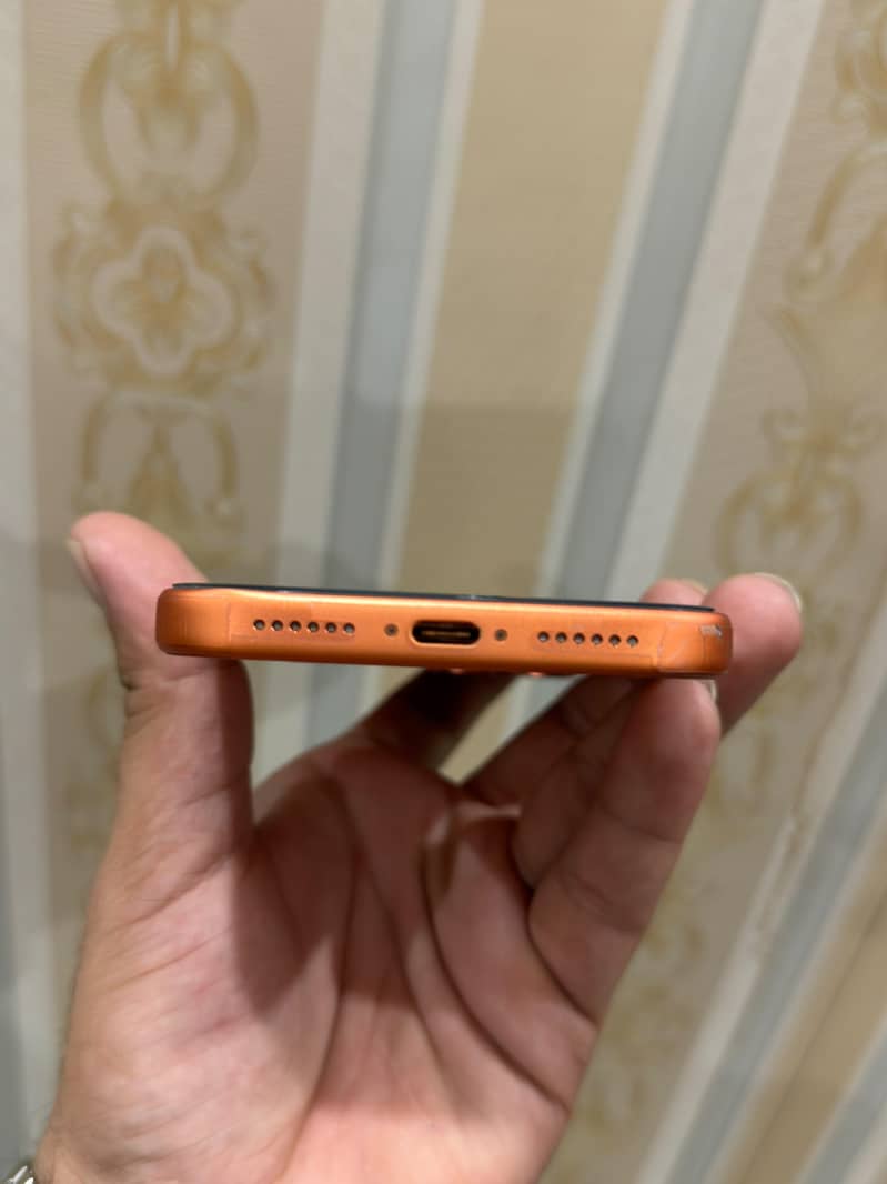 Apple iPhone 17 Pro Max 4