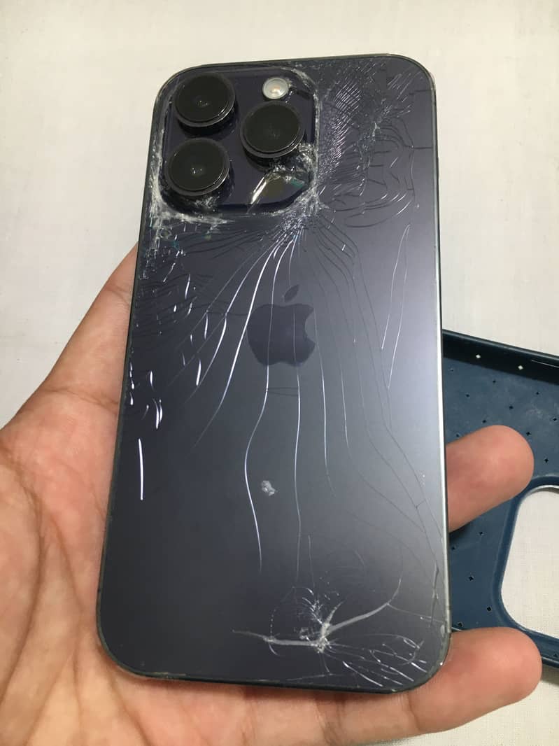 Apple iPhone 14 Pro 0