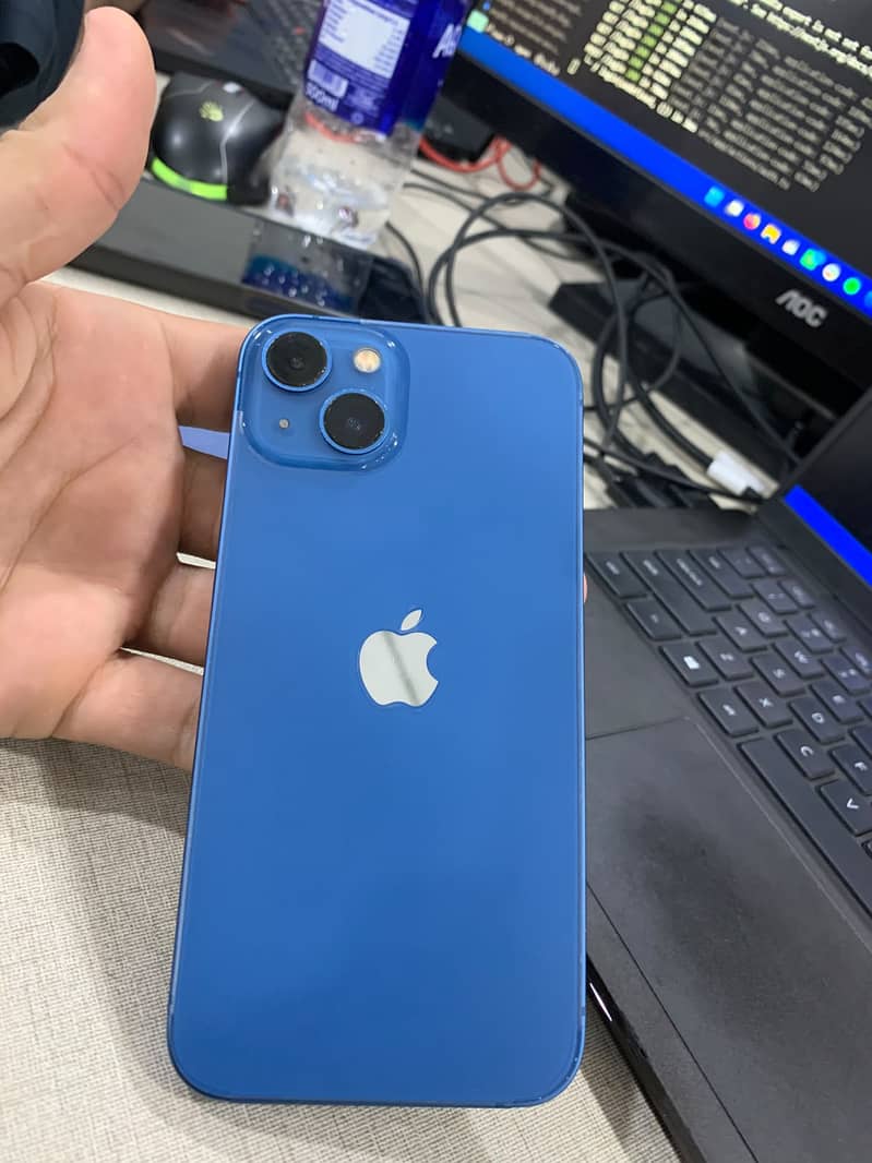 Apple iPhone 13 5