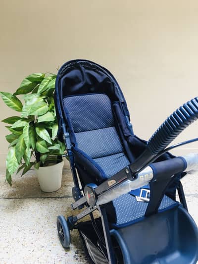 BABY WALKER - PRAM