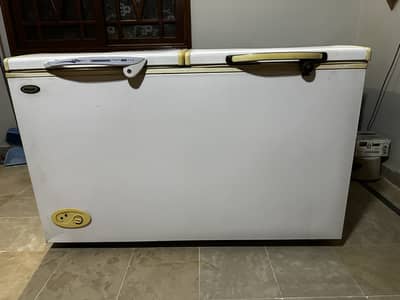 Waves Deep freezer