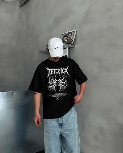 Black Oversized Graphic T-Shirt – Premium Streetwear